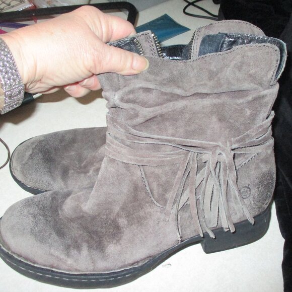 Born Ankle Boots Grey Suede Tassel Fringe Boho Women's 8 - Picture 2 of 8